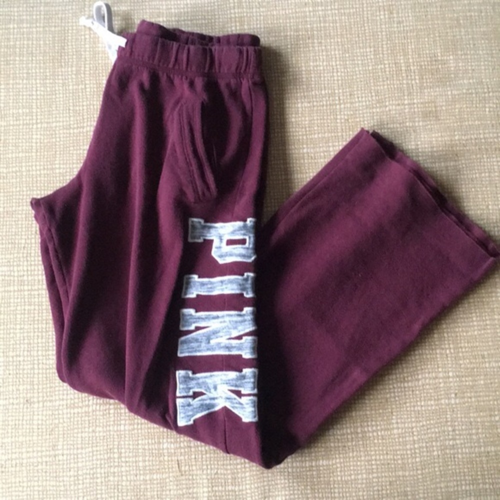 PINK VICTORIA’S SECRET Burgundy Sweatpants